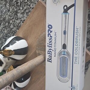 BaBylissPRO Nano Titanium ColdBrush - Silver and Blue